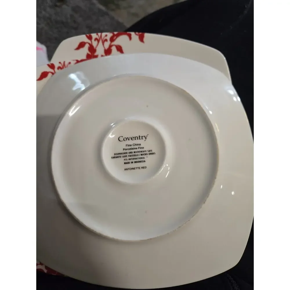 Coventry Antoinette Red Square Plates Lot of 6 Fine China PTS